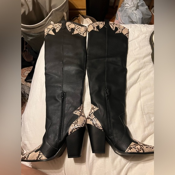 Public Desire Brandy Black Western Block Heeled Knee High Boots - Picture 2 of 5